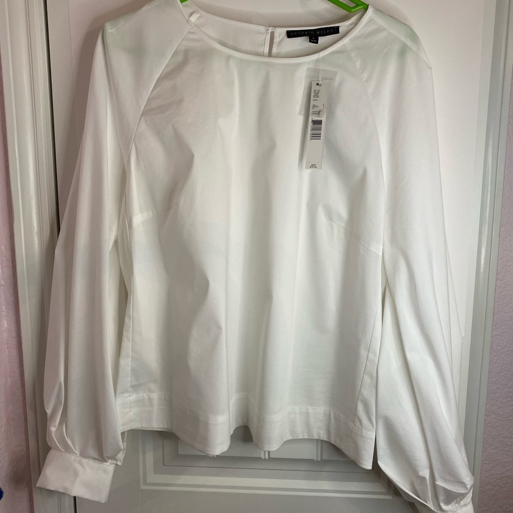 NWT Antonio Melani crisp white blouse. Size large